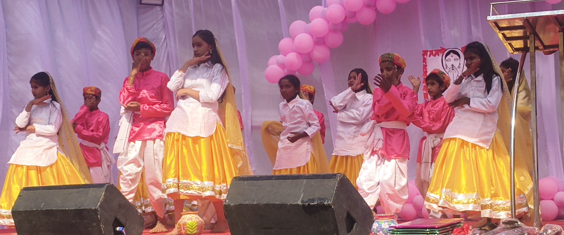 सदभावना इनोवेटिव पब्लिक स्कूल रघुनाथपुर के वार्षिकोत्सव कार्यक्रम में विविध संस्कृति और परंपराओं की दिखी अनूठी छाप